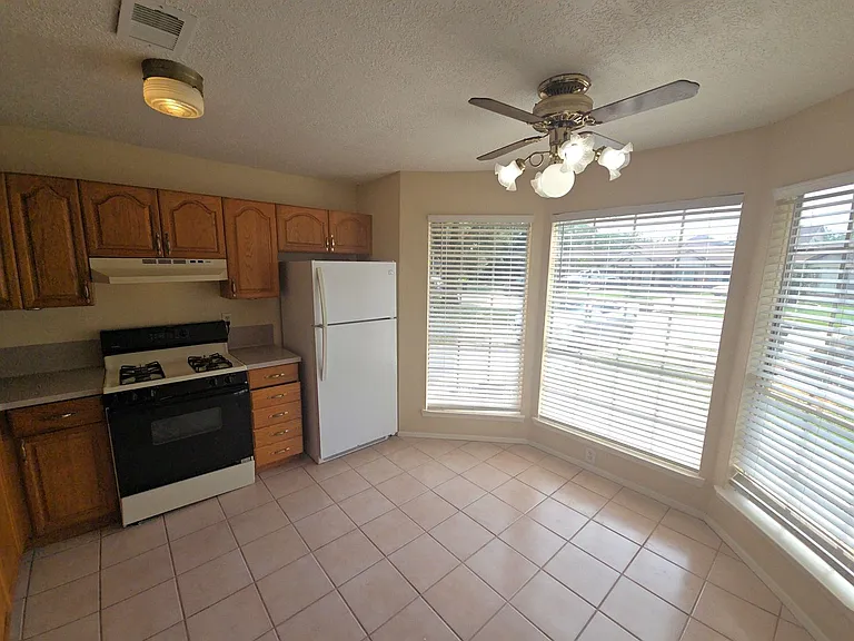 11130 Thunderhaven Dr — Photo 9