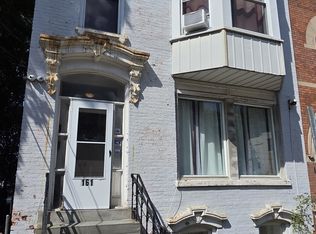 161 9th St #B, Troy, NY 12180
