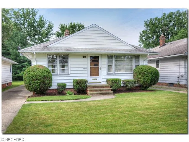 14412 James Ave photo 1