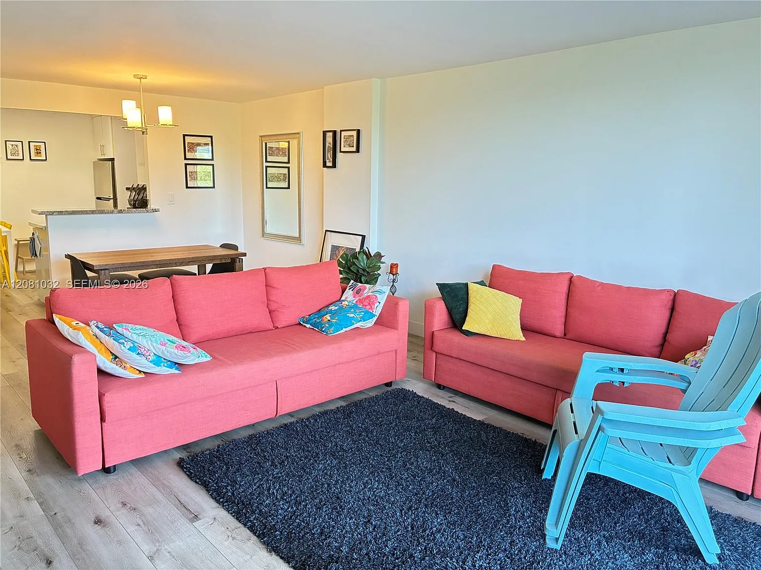 Commodore Plaza Condo — Photo 4