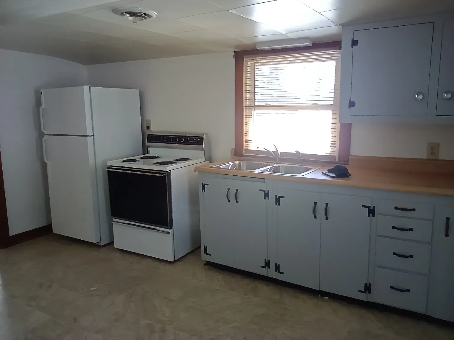 2 bed, $800 — Photo 2