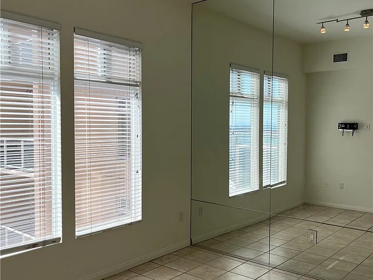 388 E Ocean #1702 — Photo 6