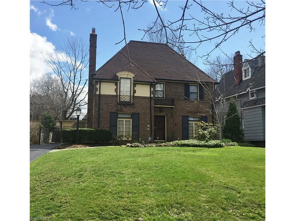 3335 Glencairn Rd photo 1