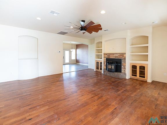 3rd image of 108 Doris Ct