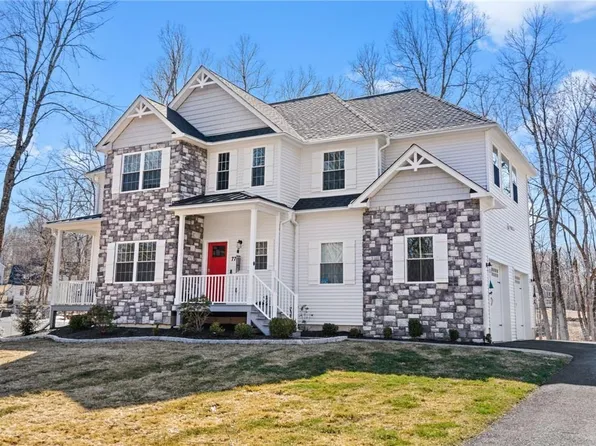 77 Debra Lane, New Windsor, NY 12553