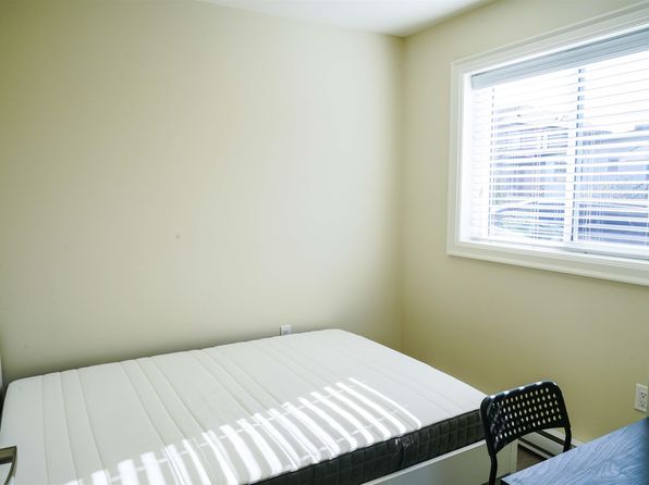 3 bedroom rental in Vancouver — photo 4