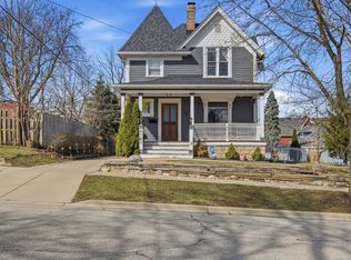 410 Standish St, Elgin, IL