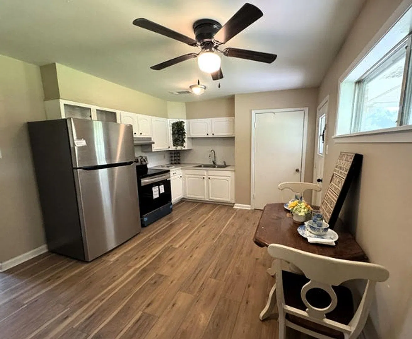 115 Nelda Drive — Photo 3