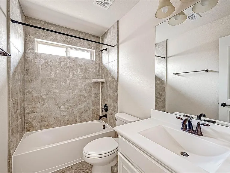 2903 Oakdale Landing Ct — Photo 31