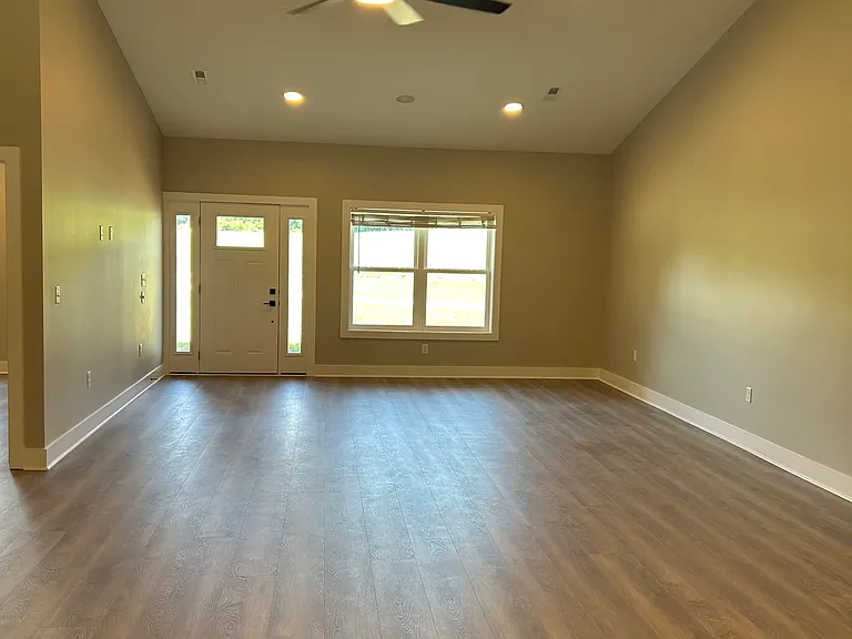 5255 Wills Rd — Photo 8
