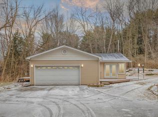 3258 Sexton Rd, Howell, MI 48843