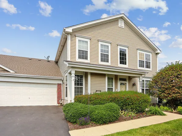 200 St James Pkwy, Sugar Grove, IL 60554