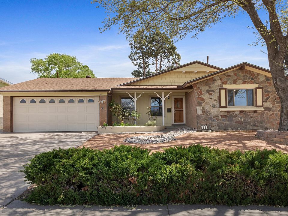 1st image of 3112 Riviera Pl NE