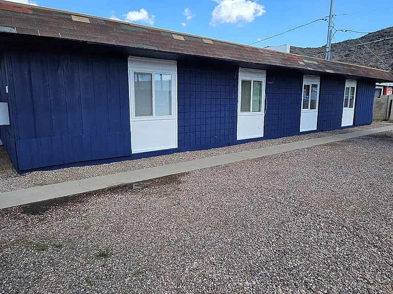 2016 W Cactus Rd #B — Photo 16