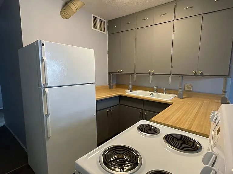 1119 Market St — Photo 7