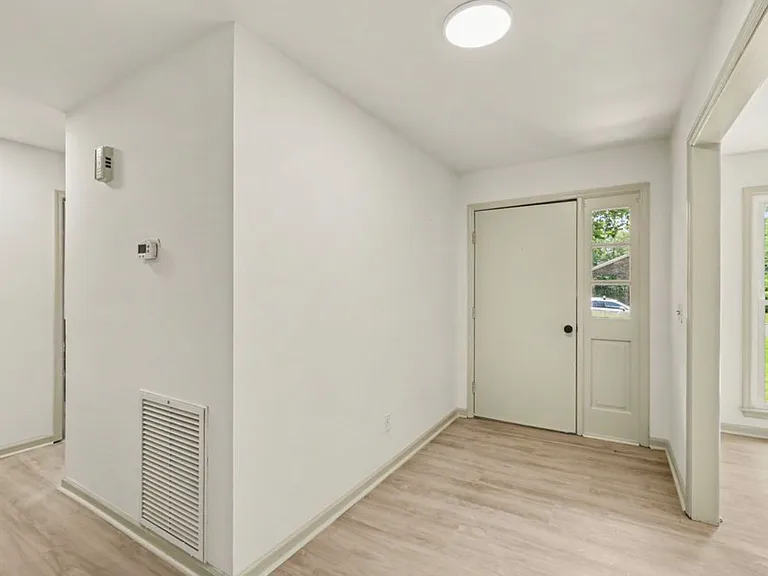 130 Sandtrap Rd — Photo 15