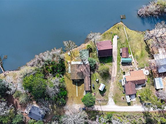 4th image of 232 Hideaway Ln