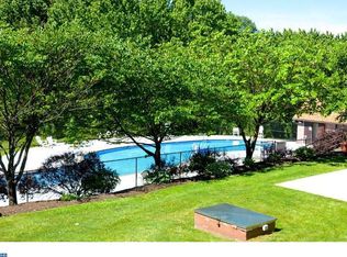 56-7 Holly Dr, Reading, PA 19606