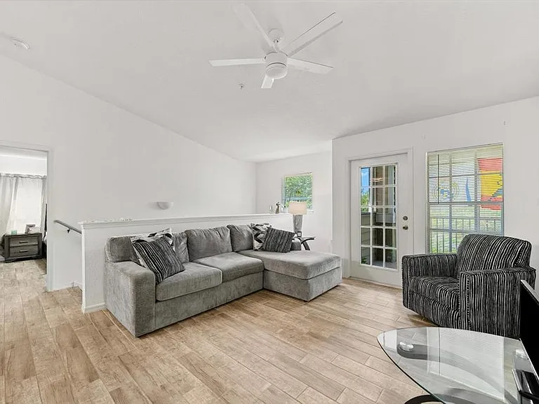 8933 Manor Loop #204 — Photo 4