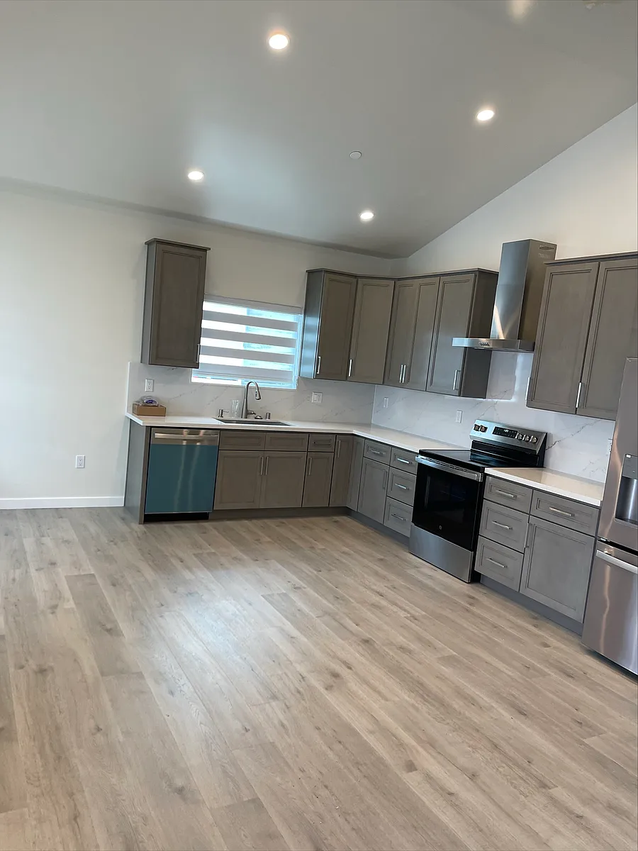 Building Photo - 312 E Palmer Ave #314B