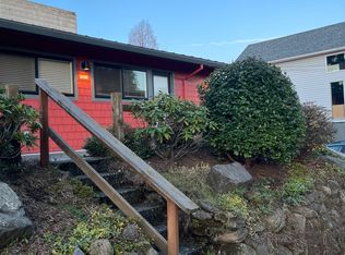 1611 SE Reedway St, Portland, OR 97202