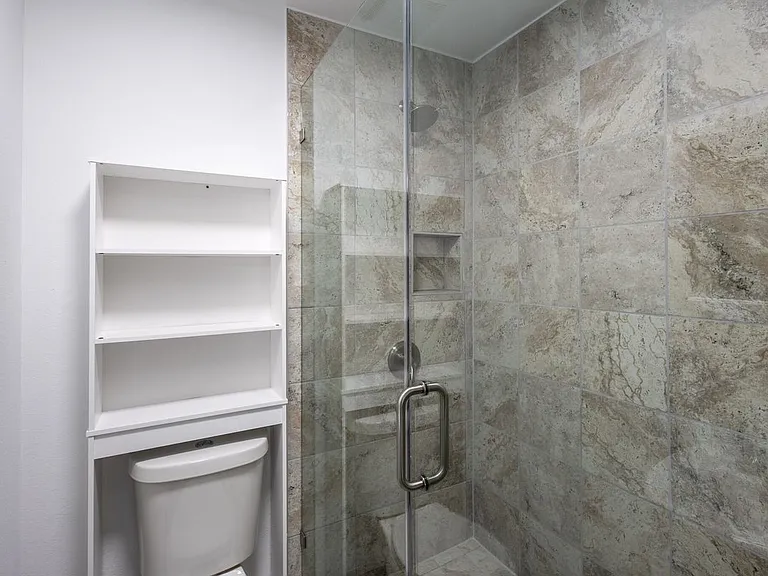 2540 Prichard Ln — Photo 14