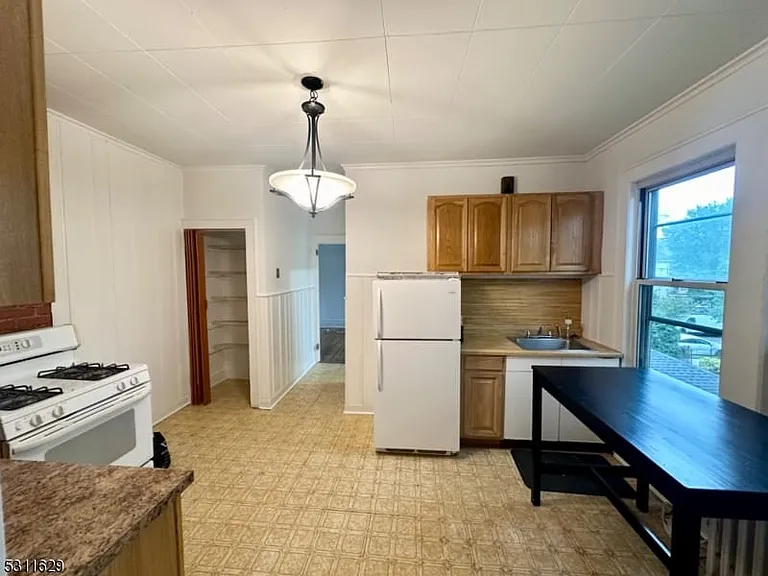 4 Swaine Pl — Photo 4