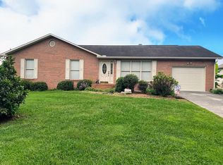 378 Huntsman Ln, Bean Station, TN 37708