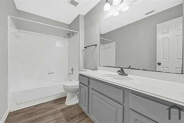 3906 Greenwood Dr — Photo 18