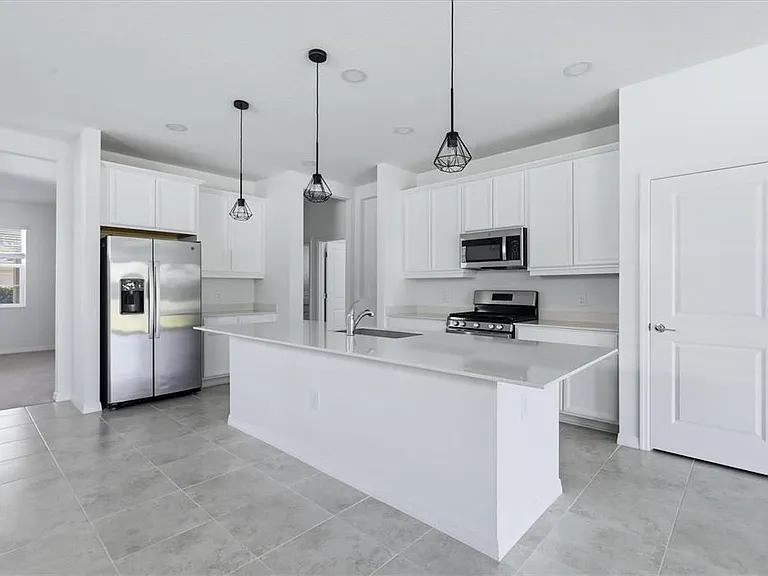 8113 Sternway Rd — Photo 14