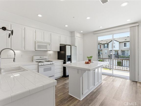 4th image of 5 Cupertino Cir #C110