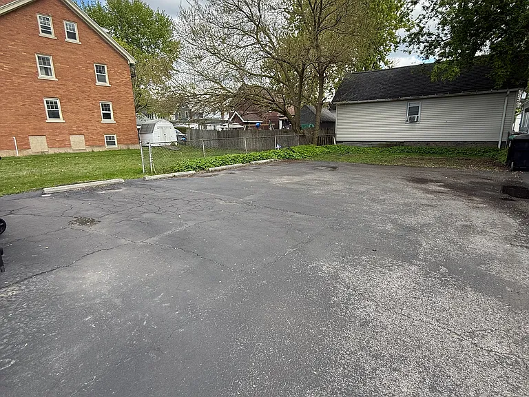 231 Morgan St #4 — Photo 13