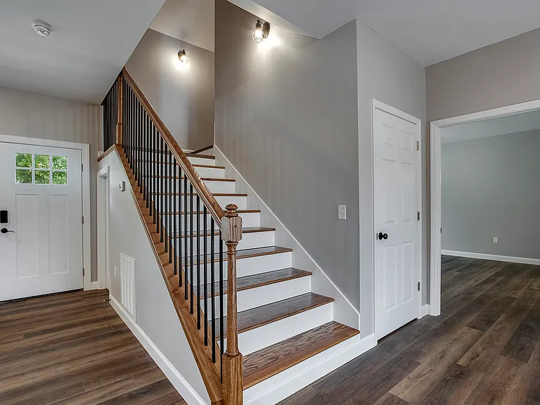 217 Kenneth St — Photo 39