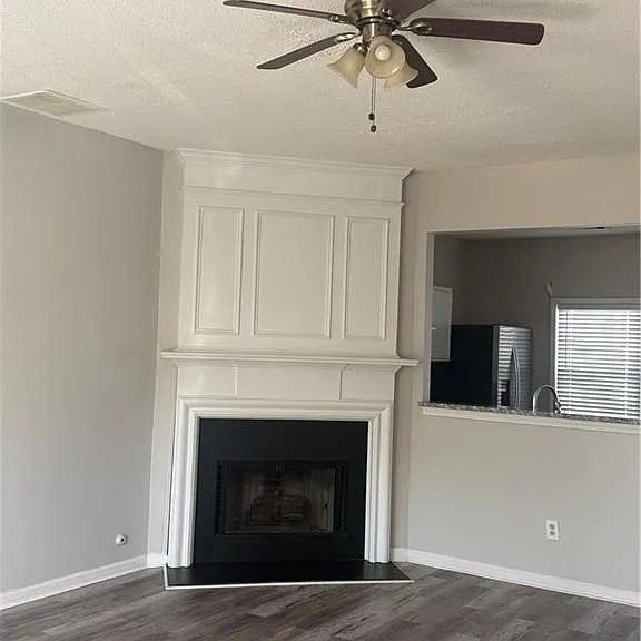 2766 Terrell Trace Dr — Photo 3
