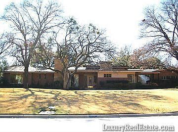 1st image of 3827 Bellaire Cir