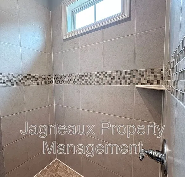 119 Shallowford Dr — Photo 8