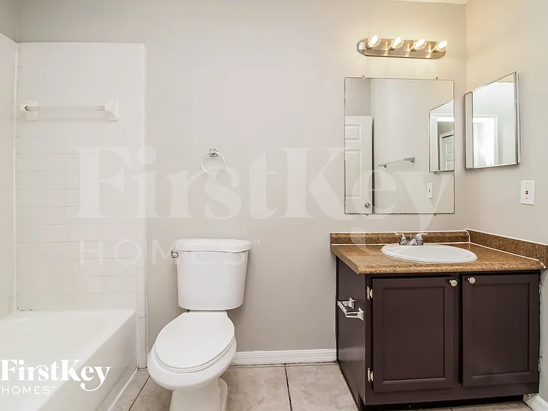 7591 Groveoak Dr — Photo 10