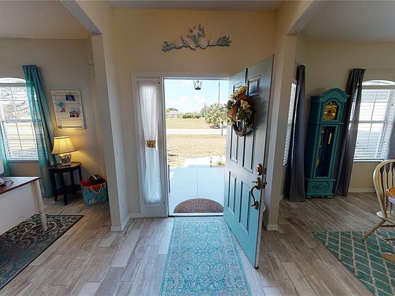 4th image of 25122 Alicante Dr