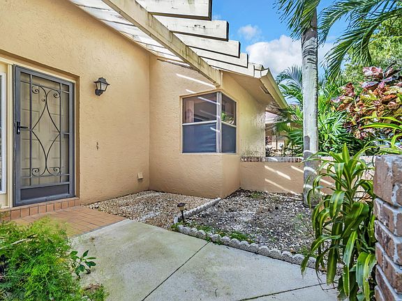 4th image of 2643 Calliandra Terrace