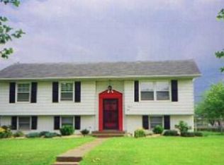 704 Cheyenne St, Lowell, IN 46356