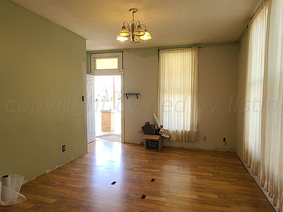 2nd image of 802 N West St