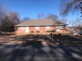 10110 W 53rd St, Merriam, KS 66203