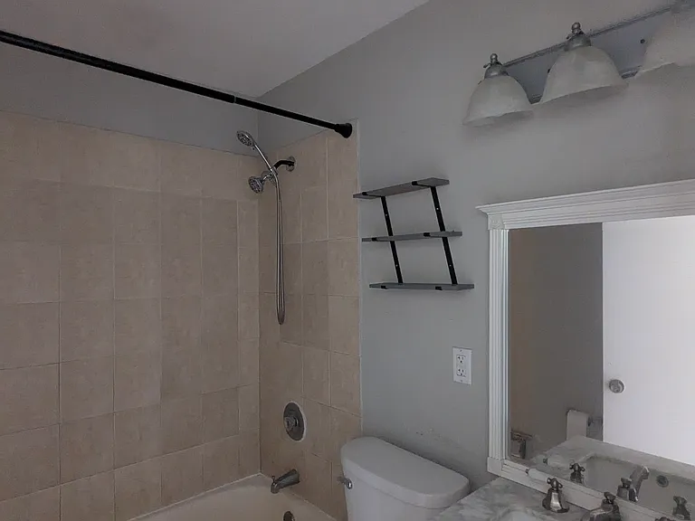 15216 Hays Rd — Photo 7