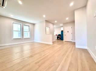 26-09 24th Ave #3, Astoria, NY 11102