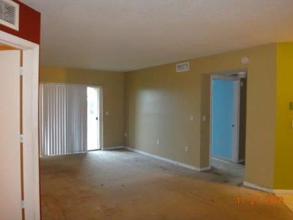 5th image of 17622 NW 25th Ave APT 304