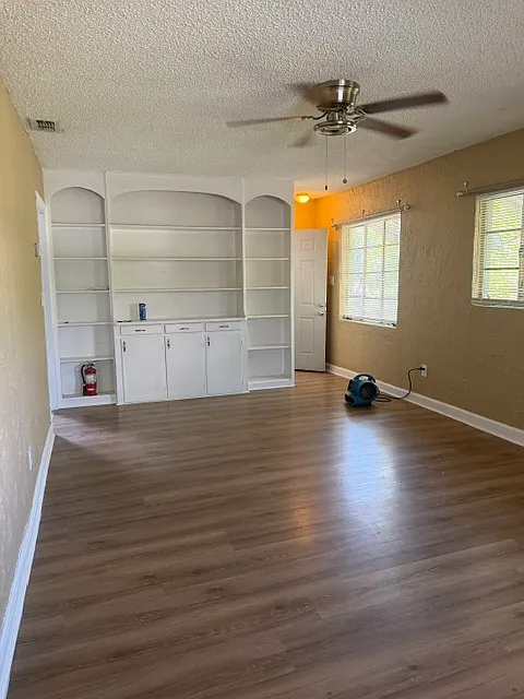 2 bed, 850 sqft, $995 — Photo 4