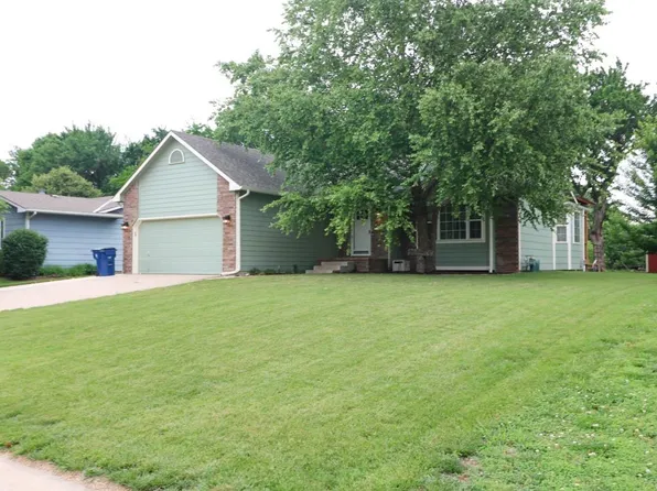 710 N Erin Ln, Mulvane, KS 67110