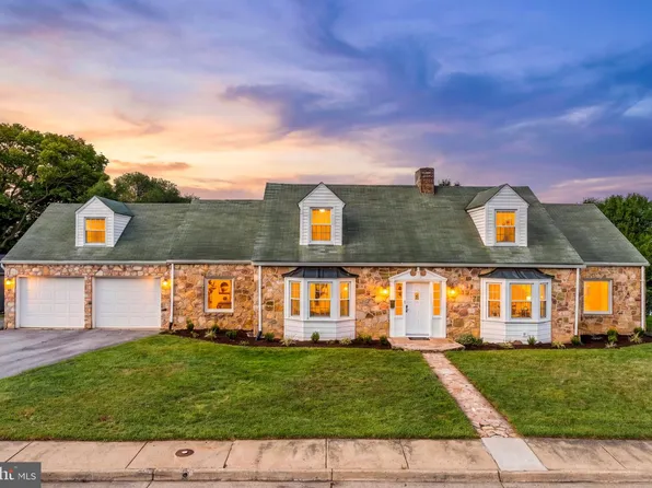 425 W 15th St, Front Royal, VA 22630