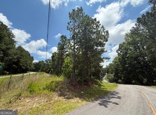 6678 Davis Rd, Macon, GA 31217