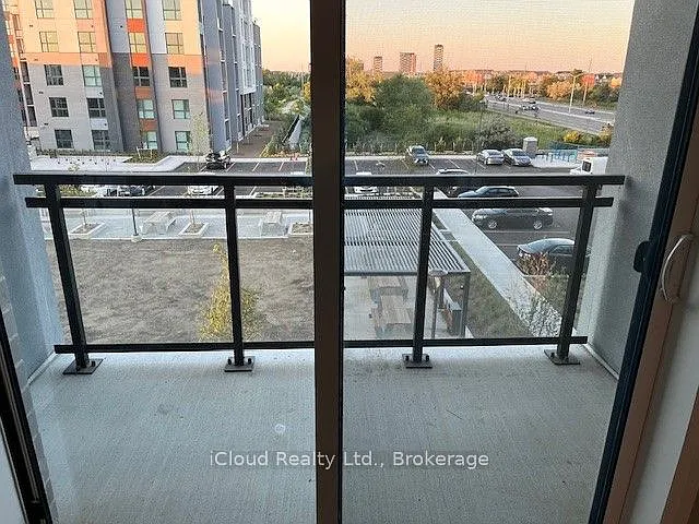 95 Dundas St W #325 — Photo 6